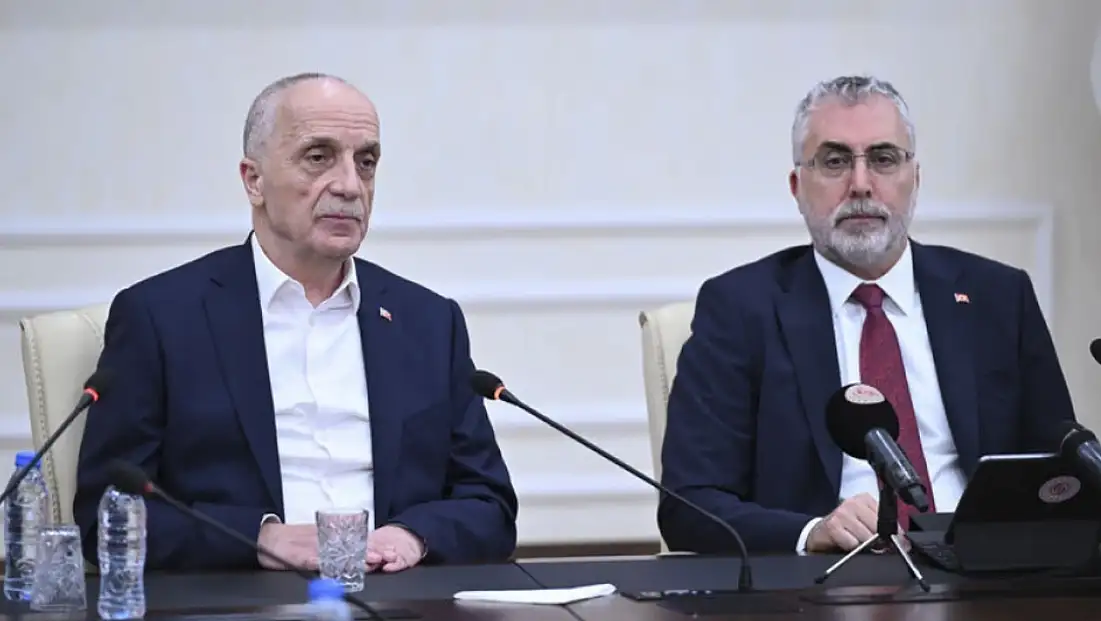 Bakan Işıkhan İle Türk-İş Başkanı Atalay Arasında Görüşme