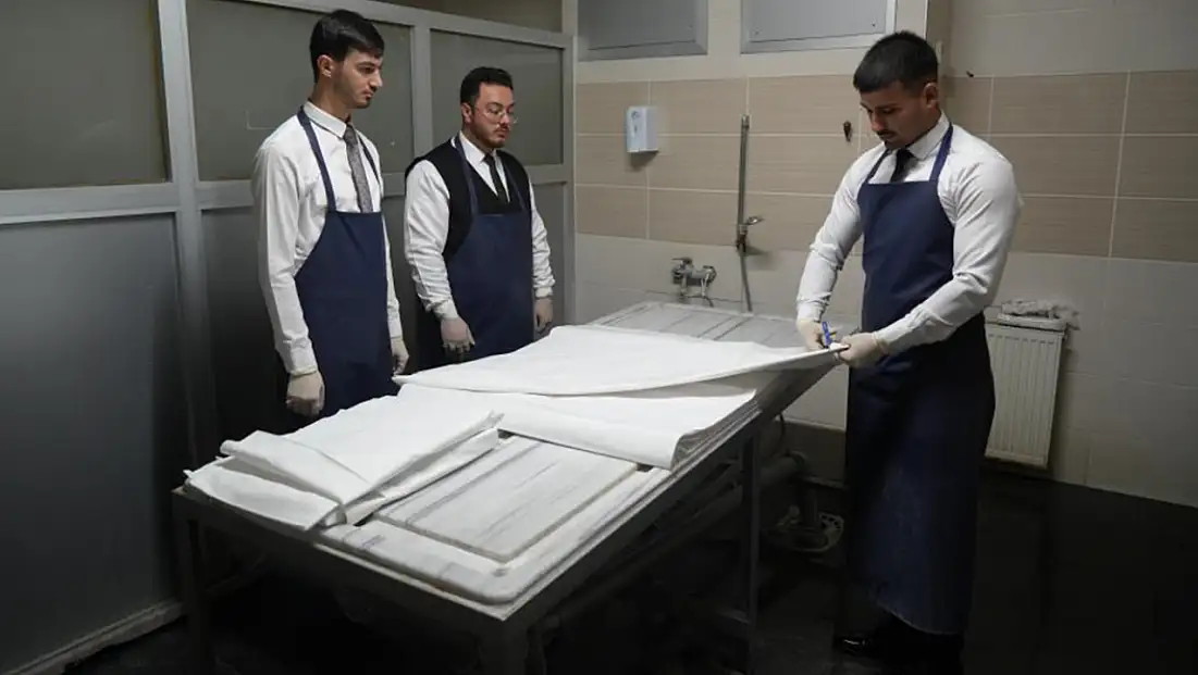 Genç yaşta gassallığı seçtiler: 