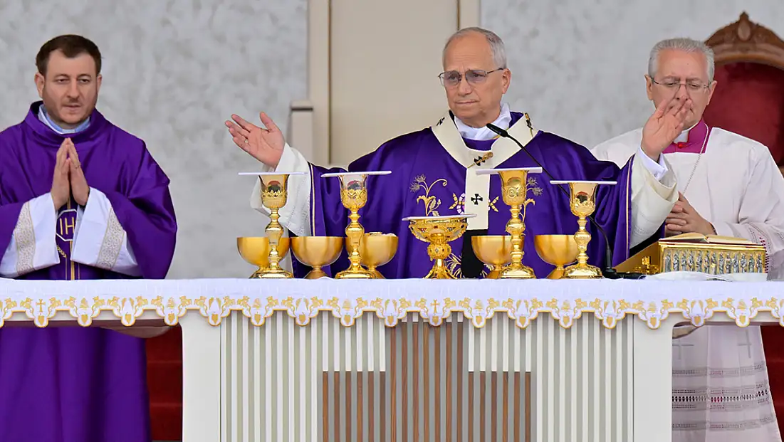 Papa 14'üncü Leo'dan Beyrut'ta 150 bin kişinin katılımıyla ayin