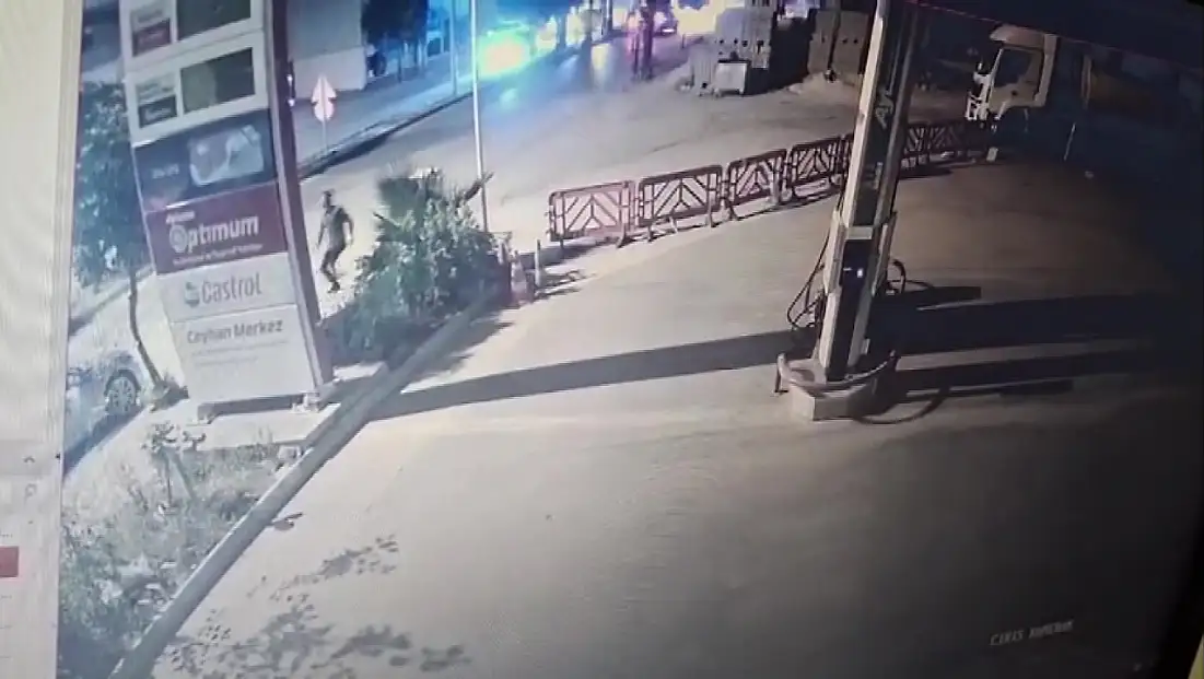 Sokakta dehşet: Eski kocasının ayağına sıktı!