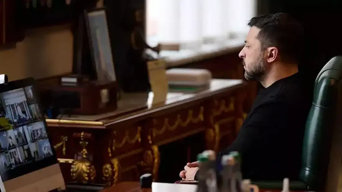 Zelenskiy: Kiev'de 1400'den fazla apartman ısıtmasız kaldı