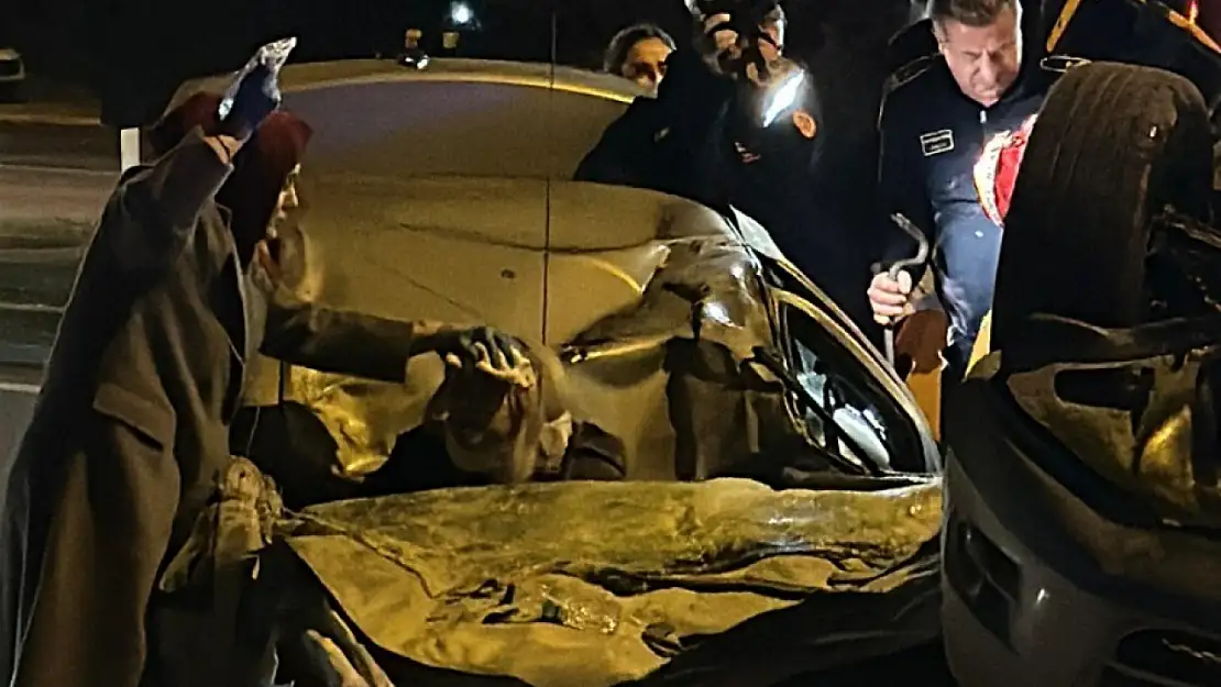 17 Yaşındaki Sürücü Katliam Yarattı: 1 Ölü, 3 Yaralı