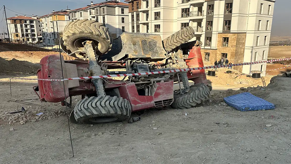 2 Genç Çocuk İş Makinesini Altında Feci Şekilde Can Verdi