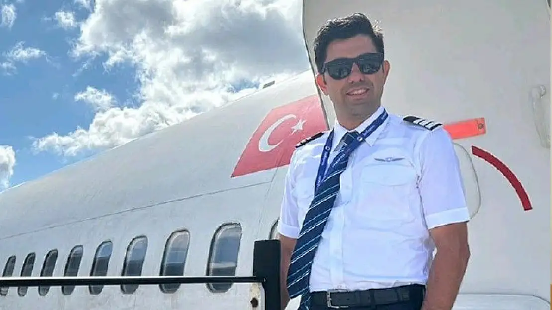 2 pilot trafik kazasında hayatını kaybetti