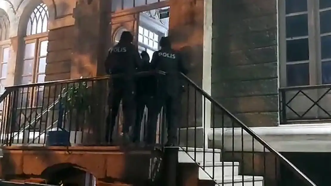 25 Yılla Aranan Cinayet Zanlısını İzmir Polisi Yakaladı