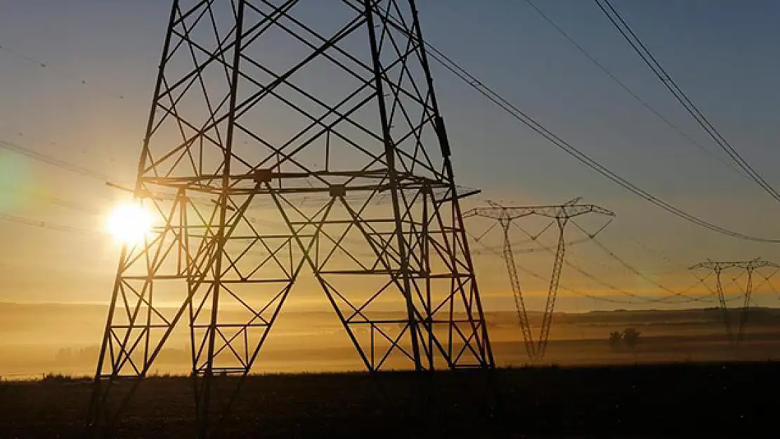 3 ülkede elektrik kesintisi hayatı durdurdu! Elektrik kesintisi yaşanan ülkelerde son durum