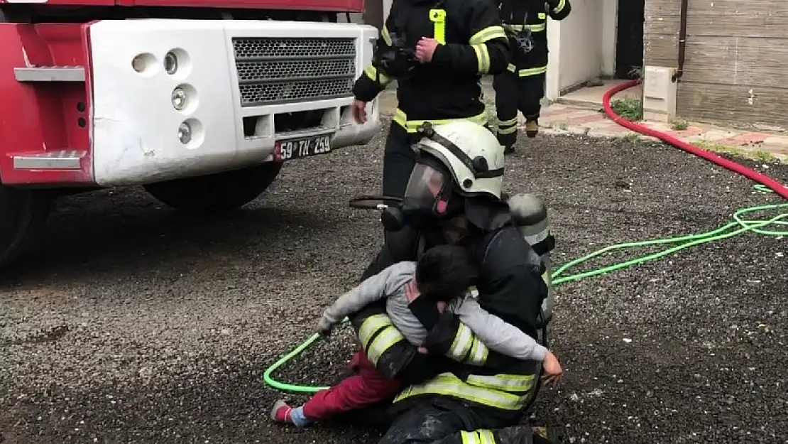 3 Yaşındaki Çocuk Yanarak Can Verdi! Ağabeyi Ağır Yaralı