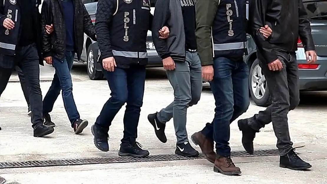 35 İlde FETÖ Operasyonu: TSK'dan ve Emniyet'ten 56 gözaltı