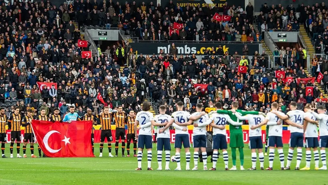 Acun Ilıcalı'dan Hull City-Leeds United maçı öncesi 'Türk Bayrağı' açıklaması