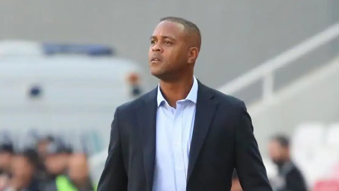 Adana Demirspor'da Kluivert dönemi sona erdi