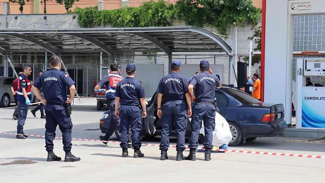 Amasya'da Sokak Ortası Cinayet: Kızının Kaçarak Evlendiği Şahsı Öldürdü