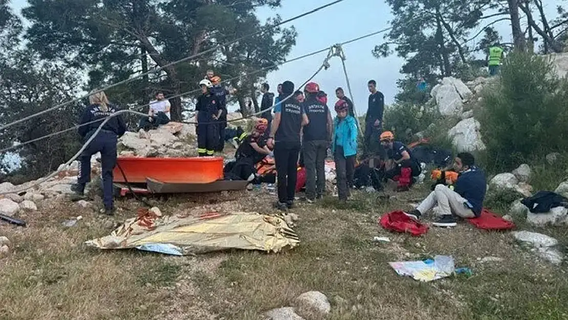 Antalya'da teleferik düştü: 1 ölü, 7 yaralı