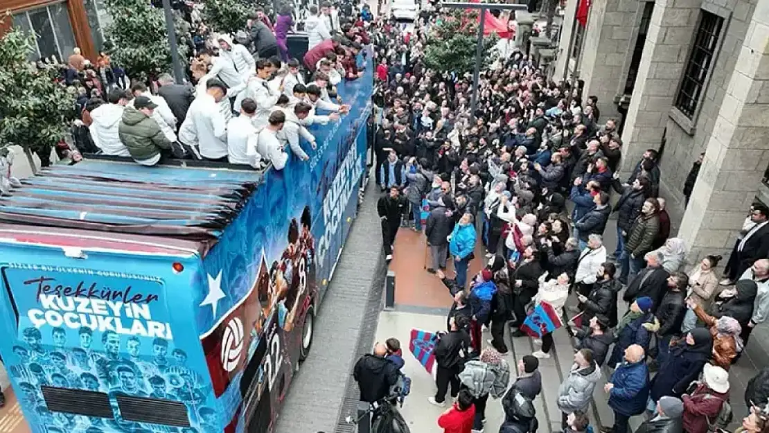 Avrupa ikincisi olan Trabzonspor U19 Takımı'na coşkulu kutlama