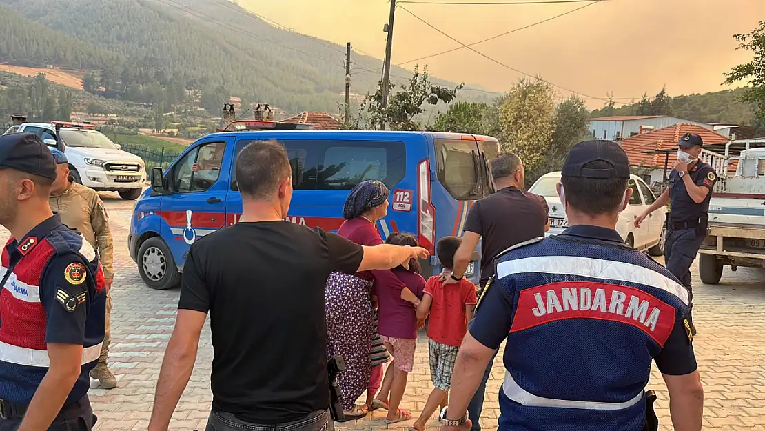 Aydın'daki Orman Yangını Merkeze Yayıldı! İnsanlar Tahliye Edildi