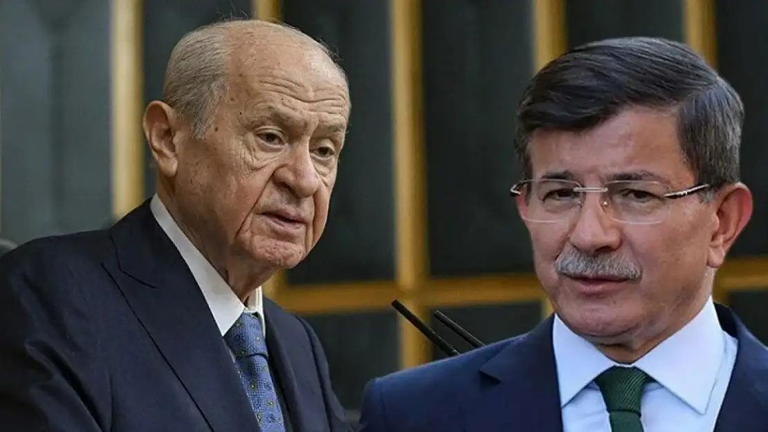 Bahçeli Serok Ahmet Diyerek Eleştirdiği Ahmet Davutoğlu'na Övgüler Dizdi!