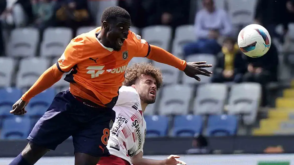 Başakşehir Kritik Virajda Gaziantep Engelini Aştı 2-1