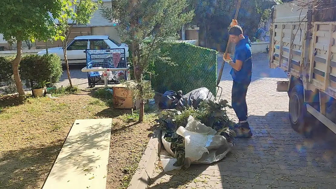 Bayram tatilinde Marmaris'te bin 400 ton atık toplandı