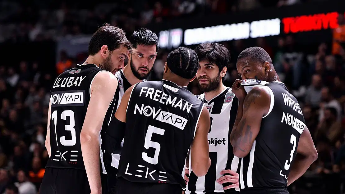 Beşiktaş Emlakjet'in 9.galibiyeti Anadolu Efes'e karşı oldu