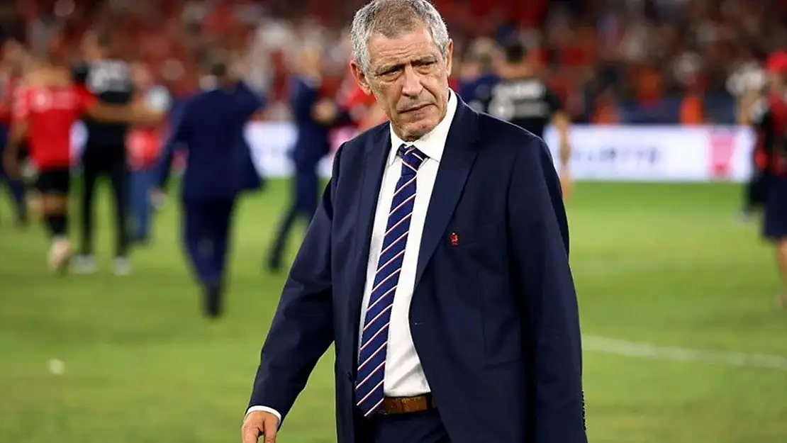 Beşiktaş'ın yeni teknik direktörü Fernando Santos resmen açıklandı