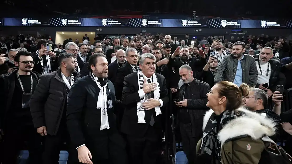 Beşiktaş yeni başkanını seçti! Serdal Adalı büyük farkla kazandı