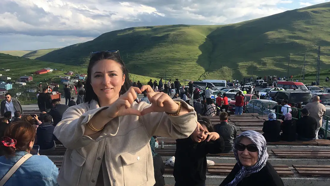 Binlerce Kişi O Anı Görmek İçin Akın Etti!