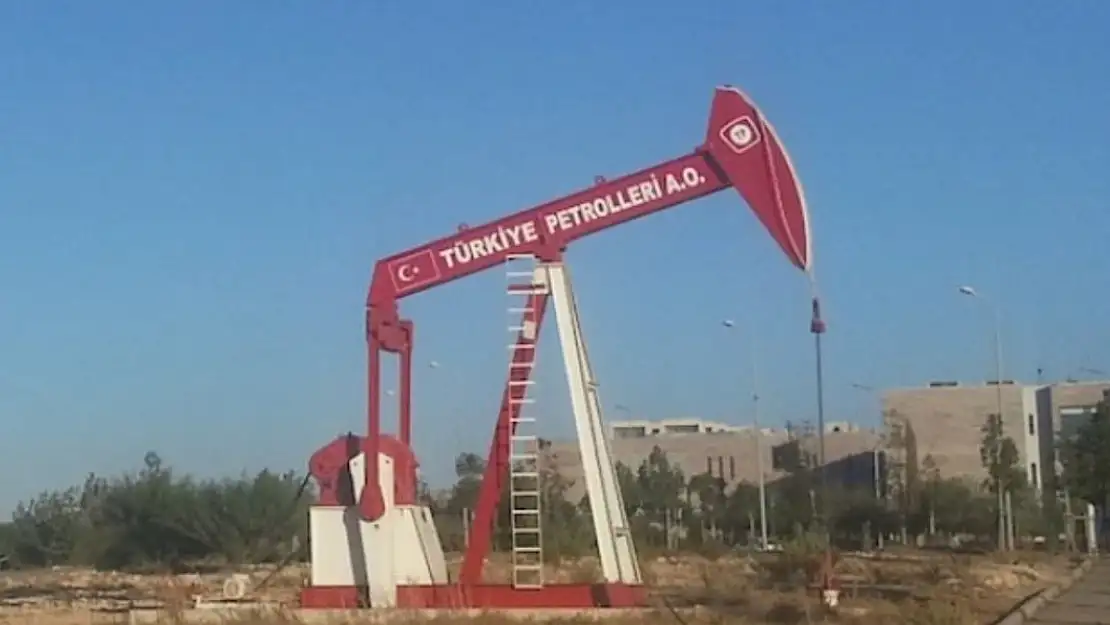 Bir Zamanlar Terörle Anılan İllerden Petrol Fışkırıyor