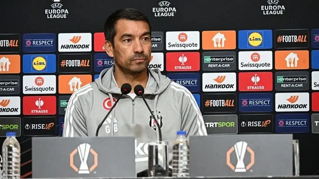 Bronckhorst'tan Malmö maçı öncesinde önemli açıklamalar