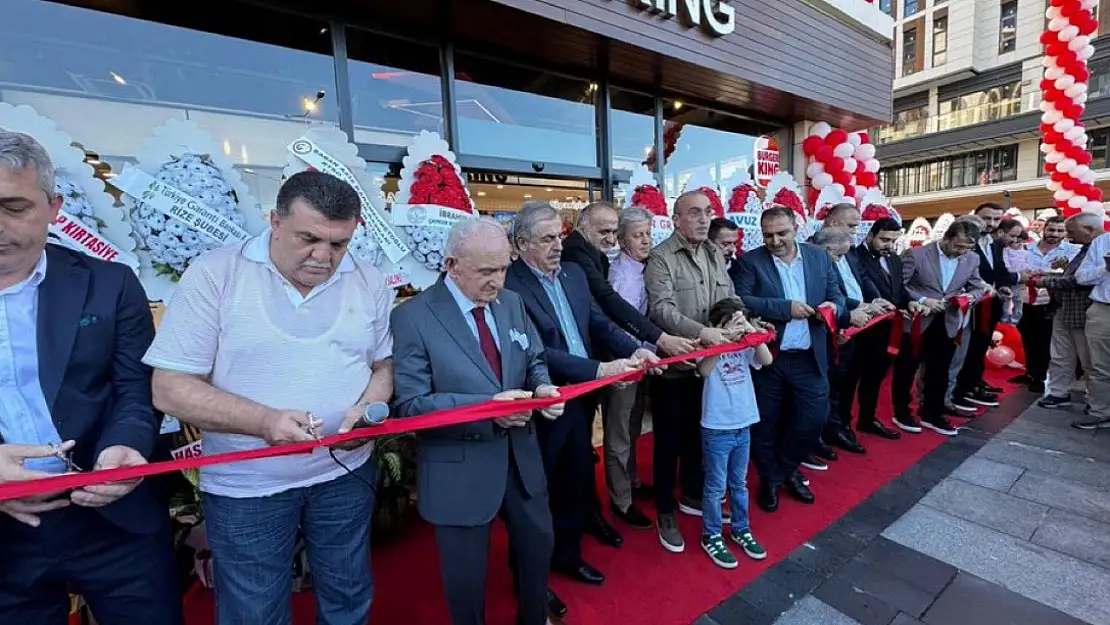 Burger King Şubesi Açılışına Giden AK Parti'li Belediye Başkanı: 'Yeseydim İsrail'e destek vermiş olacaktım'