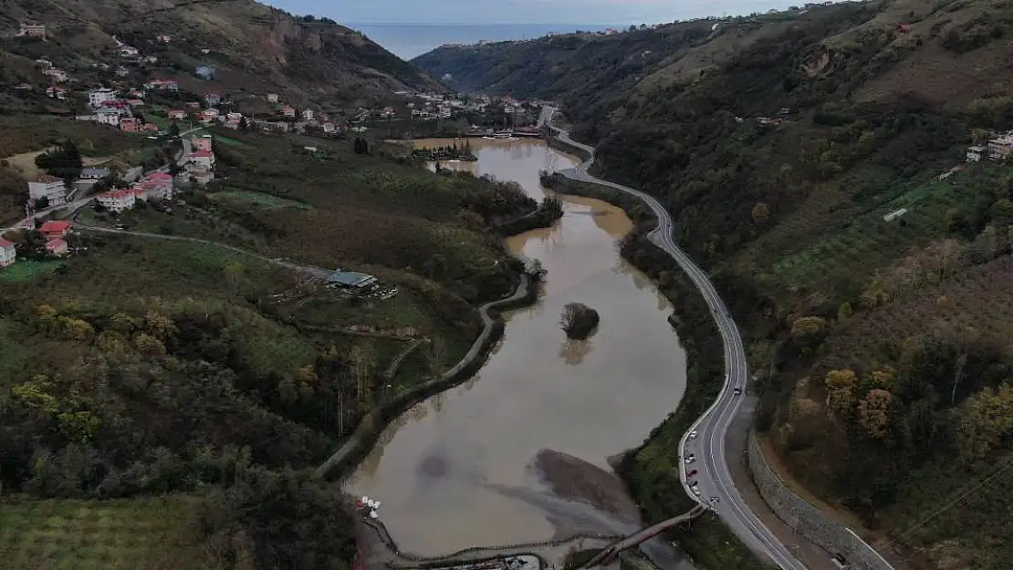 Çamur Deryasına Dönen Sera Gölü'nü Kurtarma Operasyonu