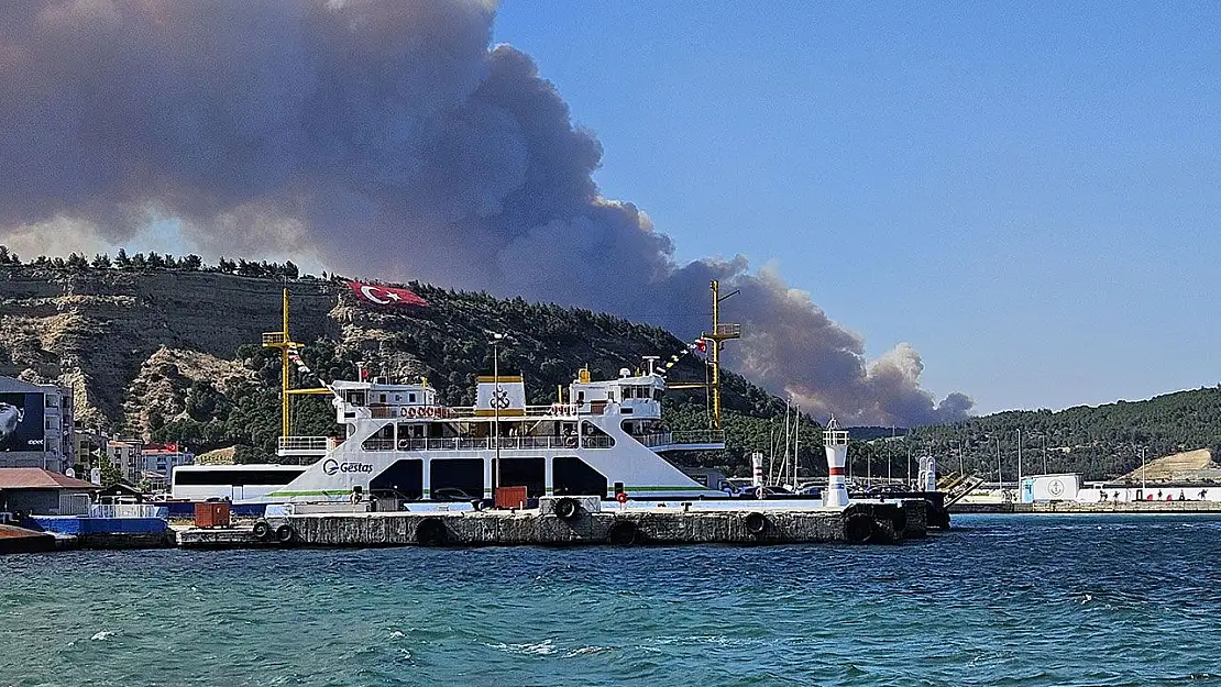 Çanakkale Boğazı Geçişlere Kapatıldı