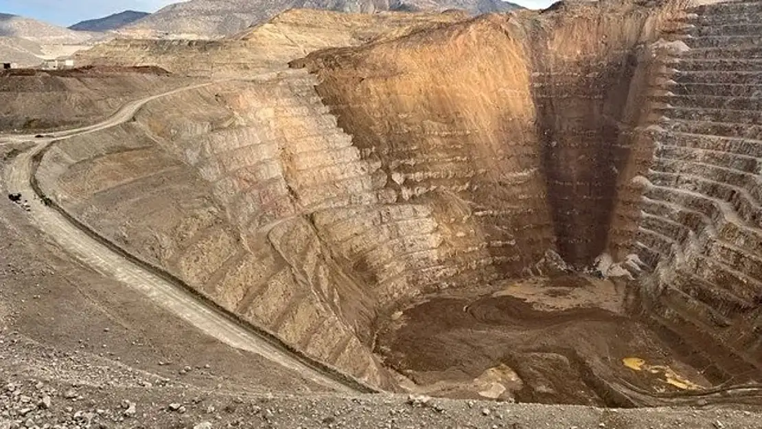 Cerrahpaşa, Erzincan'daki toprak kaymasına ilişkin ön inceleme raporu hazırladı