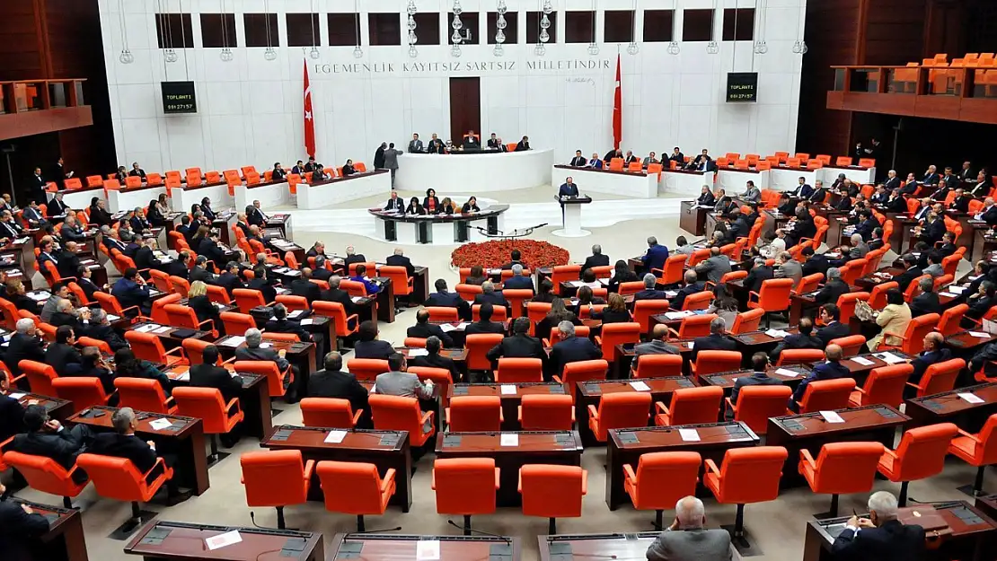 CHP'den Kanun Teklifi: Asgari Ücret 3 Ayda Bir Arttırılsın