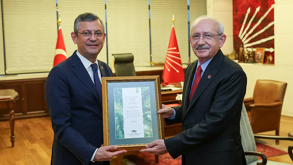 CHP lideri Özel, Kılıçdaroğlu'nu ziyaret etti