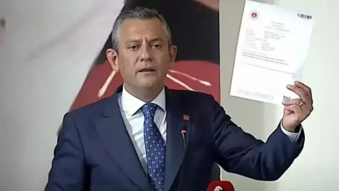 CHP Lideri Özgür Özel, Ahmet Özer'e Elindeki Belgeyle Sahip Çıktı!