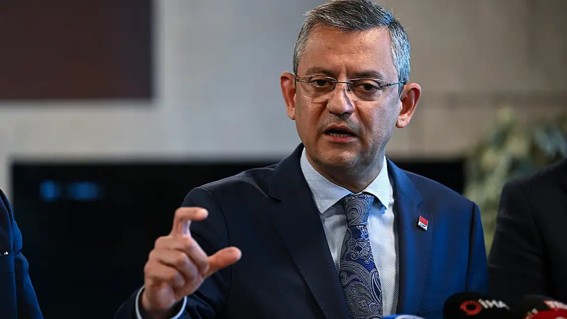 CHP Lideri Özgür Özel'den Asgari Ücret Tepkisi! İşçilere Gücünüzü Kullanın Çağrısı