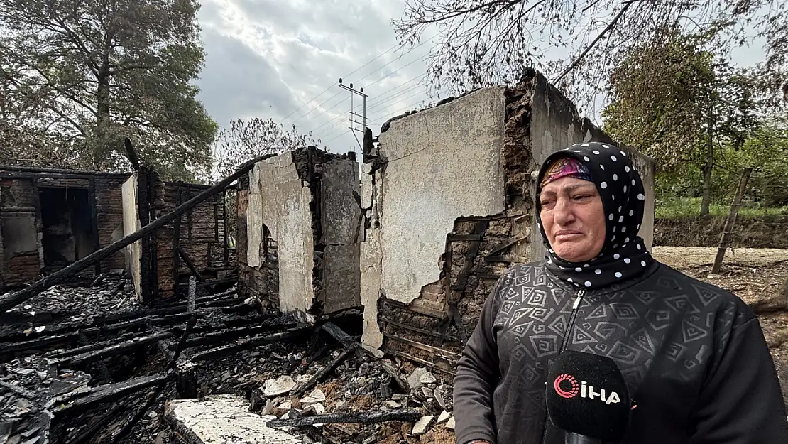 Cinayete Kurban Giden Oğlunun Hatırası Ev Küle Döndü