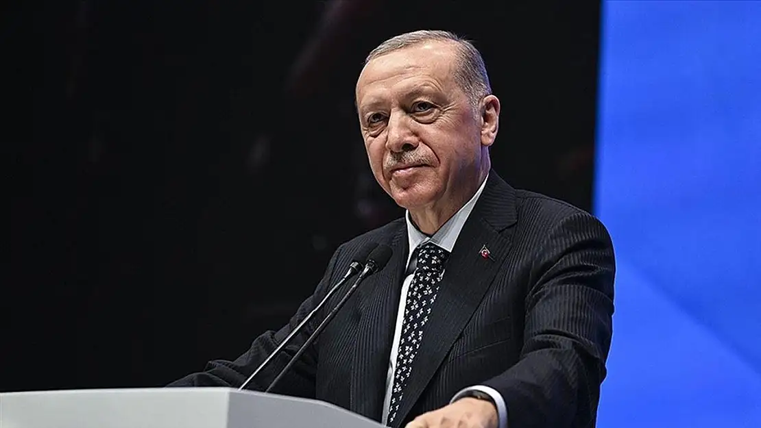 Cumhurbaşkanı Erdoğan için hazırlanan 'Babalar sözünü tutar' pankartı olay oldu