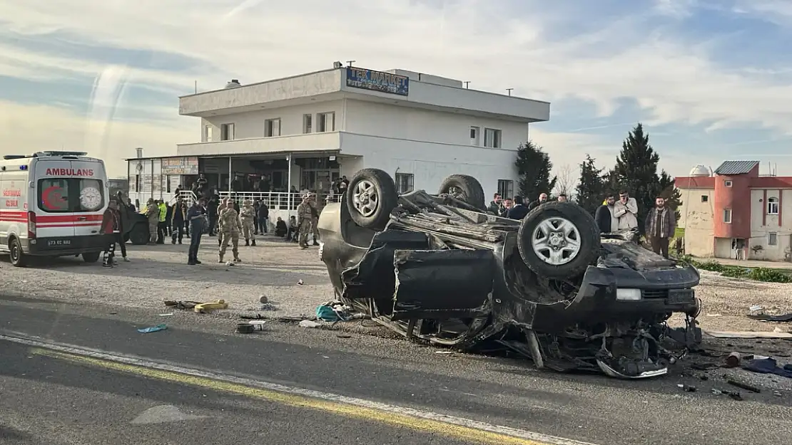 Cumhurbaşkanı Erdoğan'ın koruma ekibi kaza geçirdi, 1 polis şehit oldu