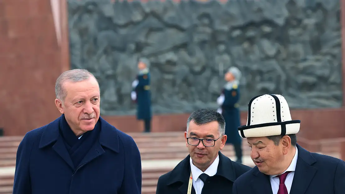 Cumhurbaşkanı Erdoğan Kırgızistan'da Ziyaretlerde Bulunuyor