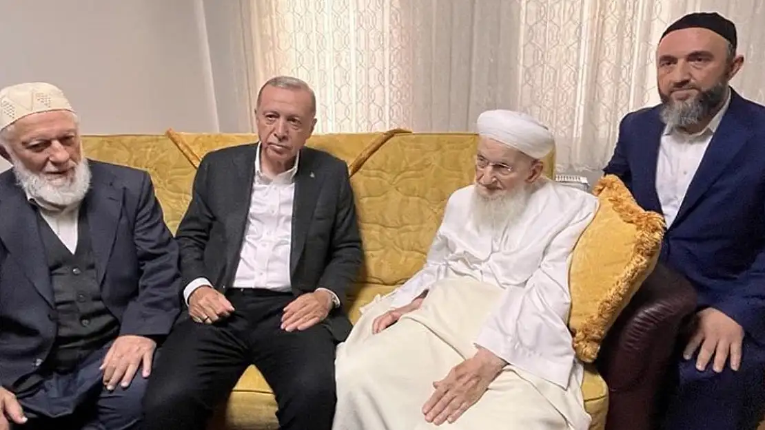 Erdoğan ve Kurum, İsmailağa Cemaati Lideri Hasan Kılıç'ı Ziyaret Etti