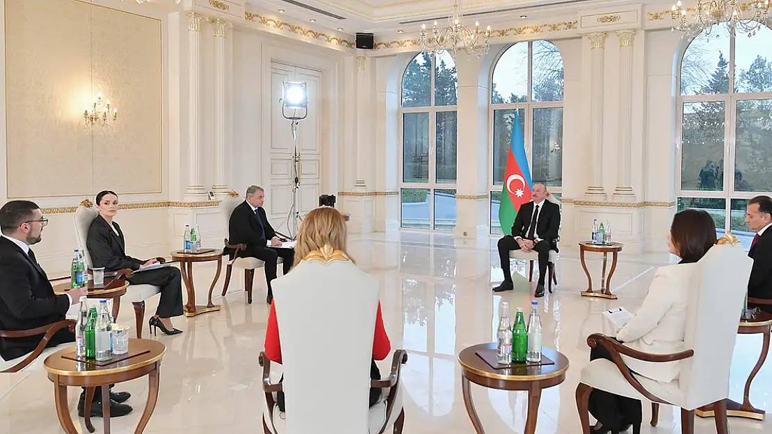 Cumhurbaşkanı İlham Aliyev: 'Ermenistan'ı silahlandıran ve bir sonraki savaşa hazırlayan ülke Fransa'dır"