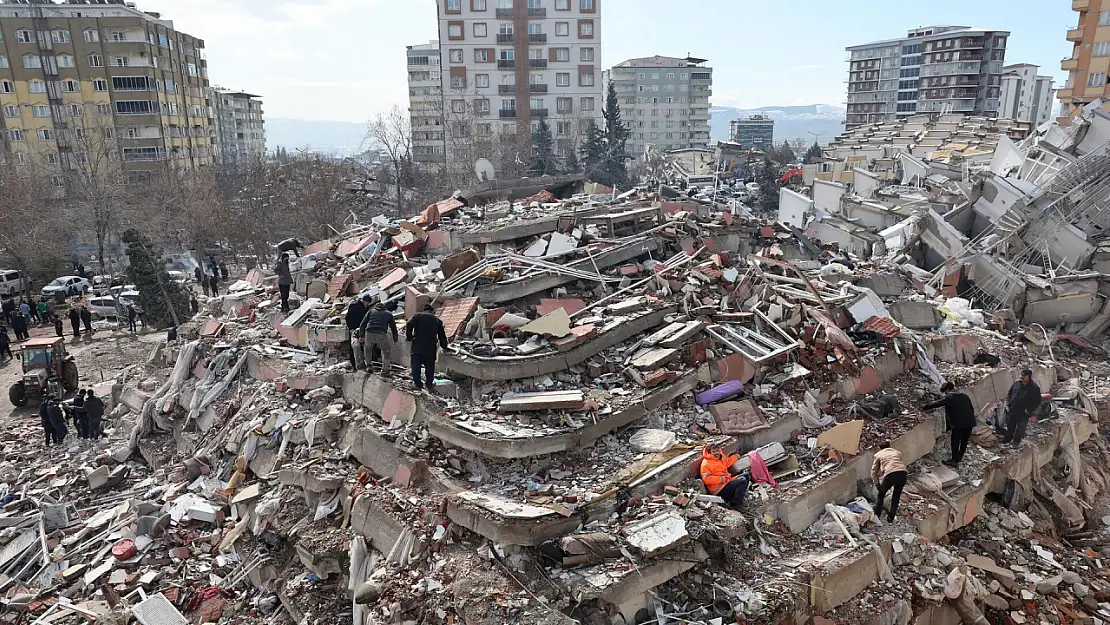 Depremde 96 Kişiye Mezar Olan Apartmanın Müteahhidine Rekor Ceza!