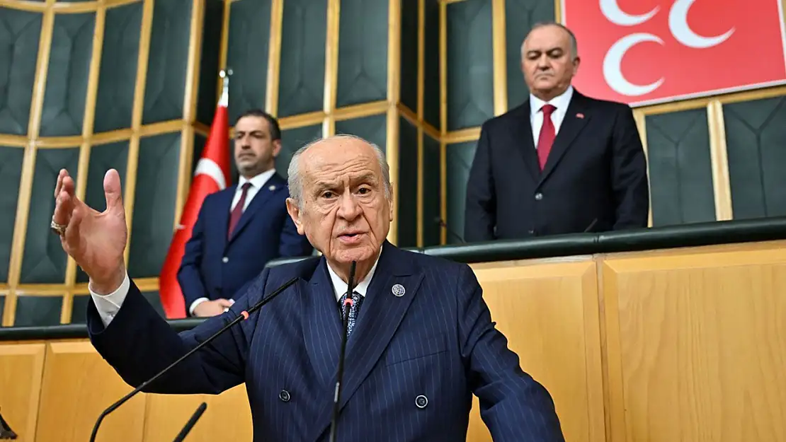 Devlet Bahçeli, AK Parti'nin Anayasayı Neden Değiştirmek İstediğini Açıkladı!