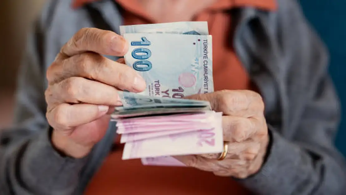 En düşük emekli maaşı 16 bin 881 TL oldu! Zamlı maaşların yatacağı tarih belli oldu