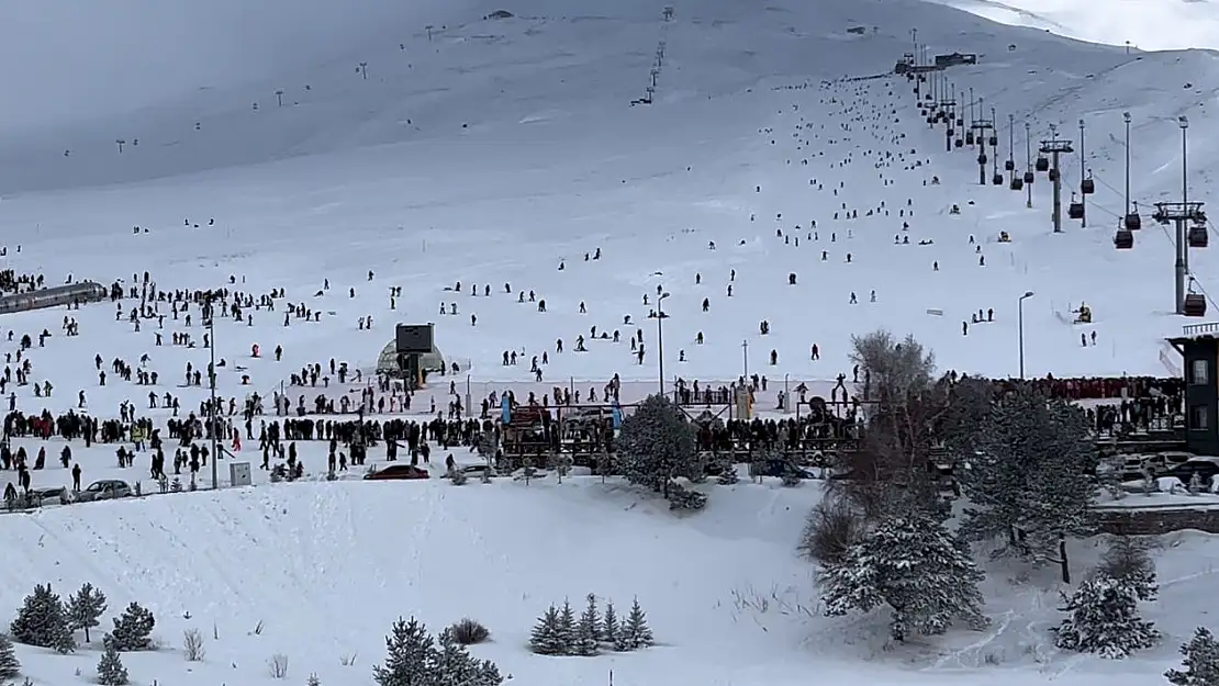 Erciyes kayak merkezi rekor kırdı