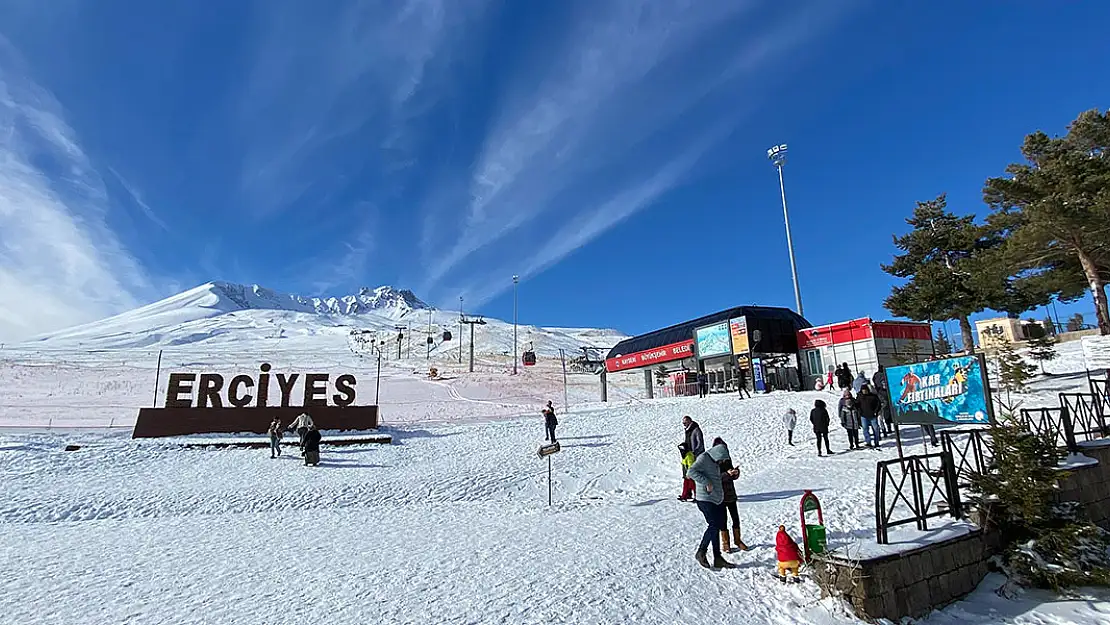 Erciyes'te kayak sezonu açılıyor