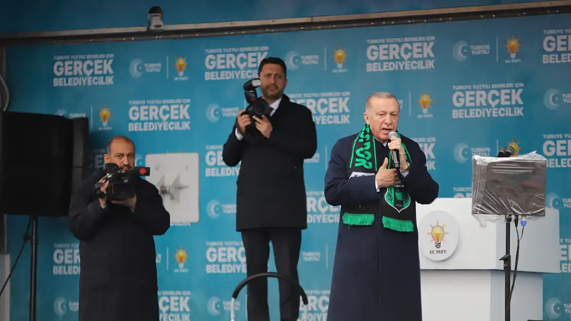 Erdoğan'dan Muhalefete Tepki Deprem turistleri poz verip gitti