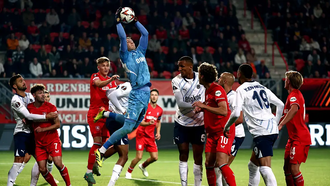 Fenerbahçe 1 Puana Razı Oldu! Twente: 1 - Fenerbahçe: 1