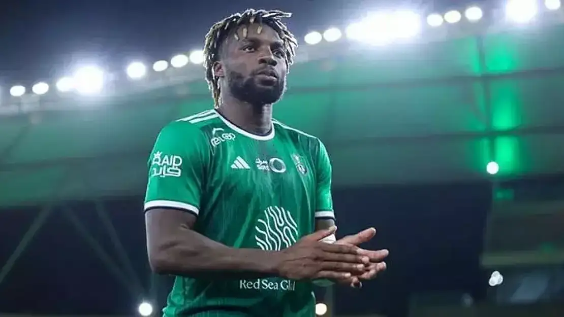 Fenerbahçe, Allan Saint-Maximin'i Resmen Açıkladı