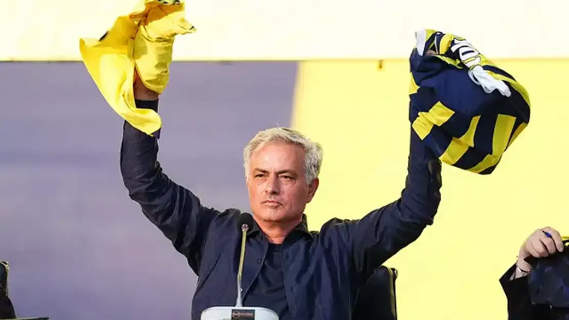 Fenerbahçe Mourinho'ya Rekor Transfer Bütçesi Verdi